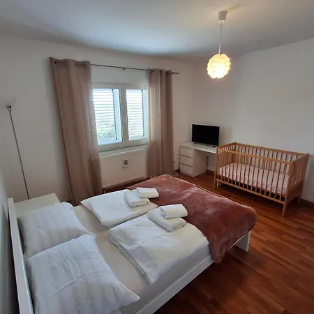 Iva&luce Radosinovac