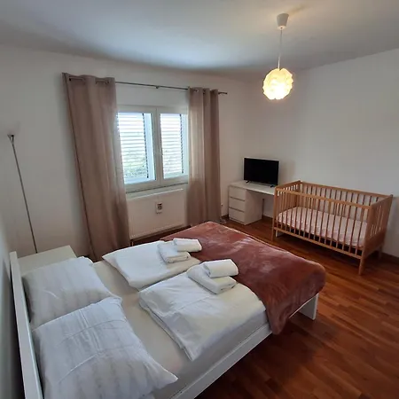 Iva&luce Radosinovac